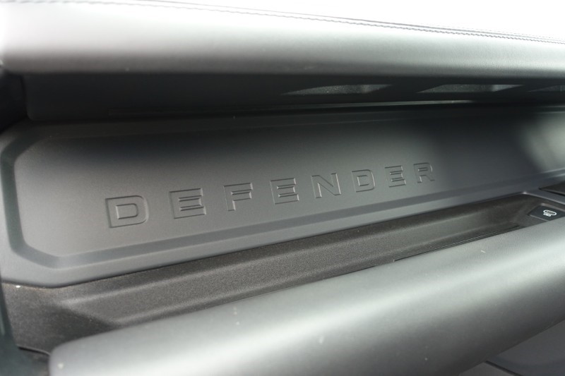 2022 (22) LAND ROVER DEFENDER 3.0 D250 X-Dynamic HSE 110 5dr Auto 5698136
