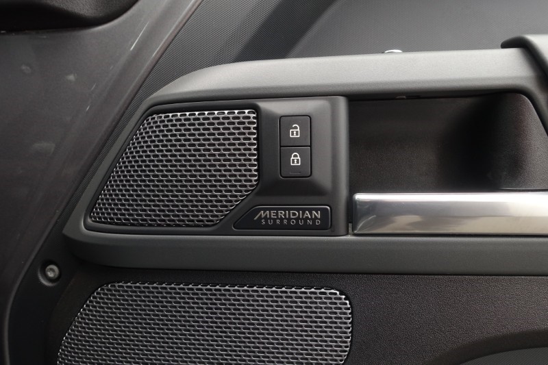2022 (22) LAND ROVER DEFENDER 3.0 D250 X-Dynamic HSE 110 5dr Auto 5698126
