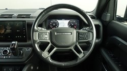 2022 (22) LAND ROVER DEFENDER 3.0 D250 X-Dynamic HSE 110 5dr Auto 5698082