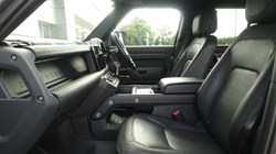 2022 (22) LAND ROVER DEFENDER 3.0 D250 X-Dynamic HSE 110 5dr Auto 5698070