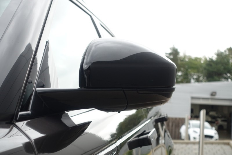 2025 (25) LAND ROVER RANGE ROVER VELAR 2.0 D200 MHEV Dynamic HSE 5dr Auto 5689403