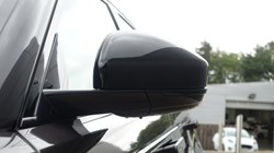2025 (25) LAND ROVER RANGE ROVER VELAR 2.0 D200 MHEV Dynamic HSE 5dr Auto 5689403