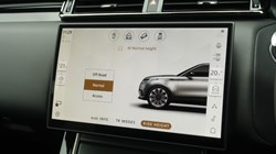 2025 (25) LAND ROVER RANGE ROVER VELAR 2.0 D200 MHEV Dynamic HSE 5dr Auto 5689413