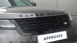 2025 (25) LAND ROVER RANGE ROVER VELAR 2.0 D200 MHEV Dynamic HSE 5dr Auto 5689392