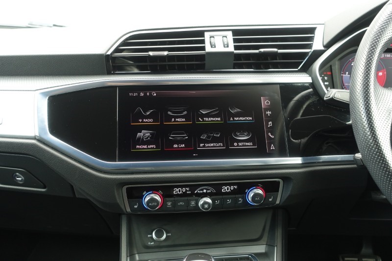 2021 (70) AUDI Q3 40 TDI Quattro S Line 5dr S Tronic 5699060