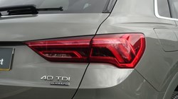 2021 (70) AUDI Q3 40 TDI Quattro S Line 5dr S Tronic 5699097