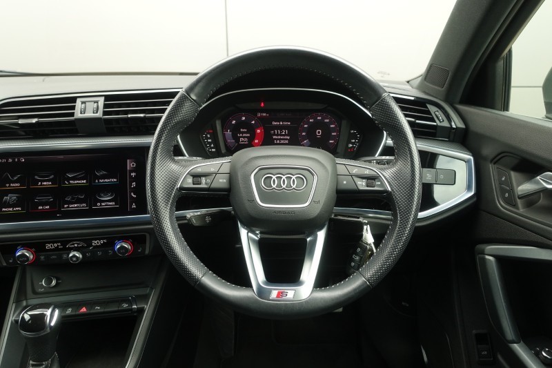2021 (70) AUDI Q3 40 TDI Quattro S Line 5dr S Tronic 5699061