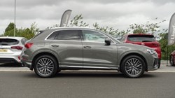 2021 (70) AUDI Q3 40 TDI Quattro S Line 5dr S Tronic 5699052