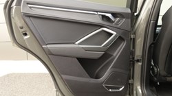 2021 (70) AUDI Q3 40 TDI Quattro S Line 5dr S Tronic 5699086