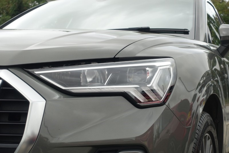 2021 (70) AUDI Q3 40 TDI Quattro S Line 5dr S Tronic 5699101