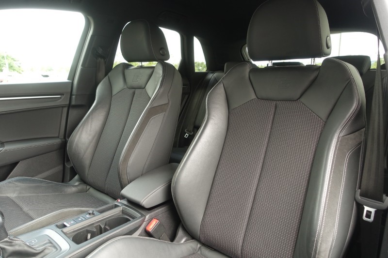 2021 (70) AUDI Q3 40 TDI Quattro S Line 5dr S Tronic 5699093