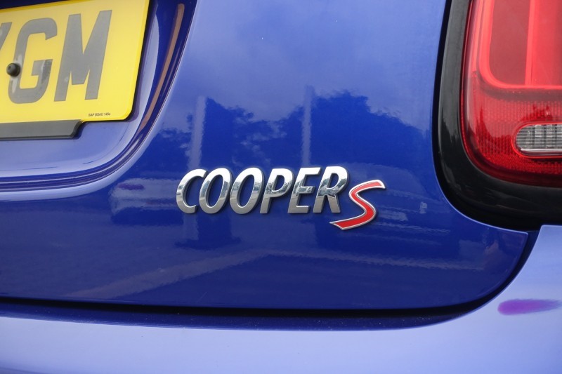 2019 (69) MINI HATCHBACK 2.0 Cooper S Sport II 5dr Auto 5722219