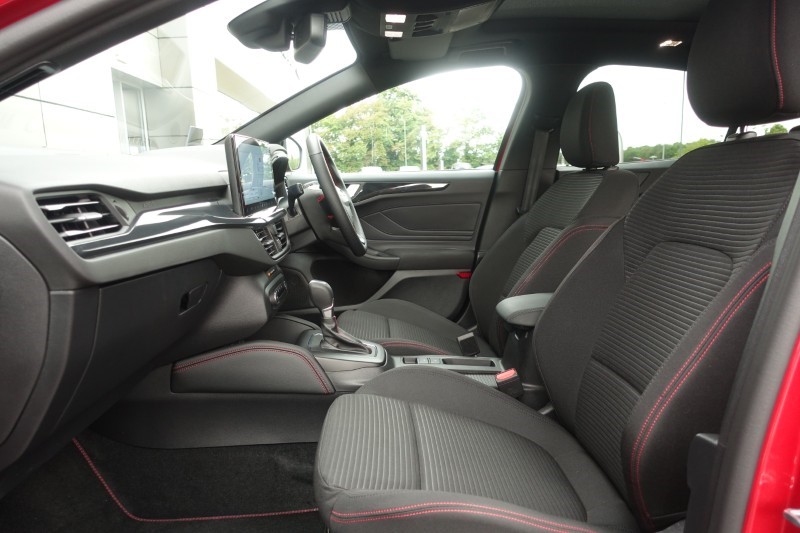 2025 (75) FORD FOCUS 1.0 EcoBoost Hybrid mHEV 155 ST-Line X 5dr Auto 5687184