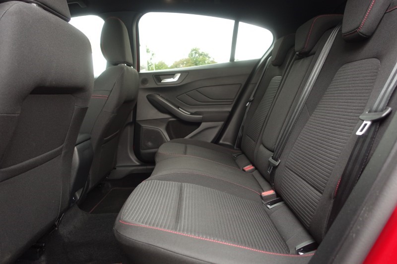 2025 (75) FORD FOCUS 1.0 EcoBoost Hybrid mHEV 155 ST-Line X 5dr Auto 5687185