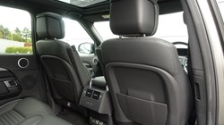 2023 (23) LAND ROVER DISCOVERY 3.0 D300 R-Dynamic HSE 5dr Auto 5896242