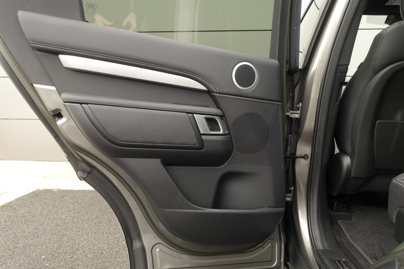 2023 (23) LAND ROVER DISCOVERY 3.0 D300 R-Dynamic HSE 5dr Auto 5896246