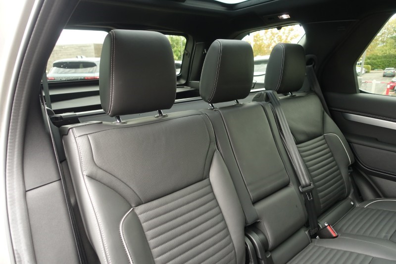 2023 (23) LAND ROVER DISCOVERY 3.0 D300 R-Dynamic HSE 5dr Auto 5896243