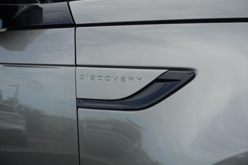 2023 (23) LAND ROVER DISCOVERY 3.0 D300 R-Dynamic HSE 5dr Auto 5896209