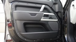 2023 (73) LAND ROVER DEFENDER 3.0 D250 X-Dynamic SE 110 5dr Auto 5713520