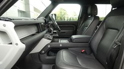 2023 (73) LAND ROVER DEFENDER 3.0 D250 X-Dynamic SE 110 5dr Auto 5713468