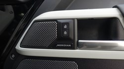 2023 (73) LAND ROVER DEFENDER 3.0 D250 X-Dynamic SE 110 5dr Auto 5713511