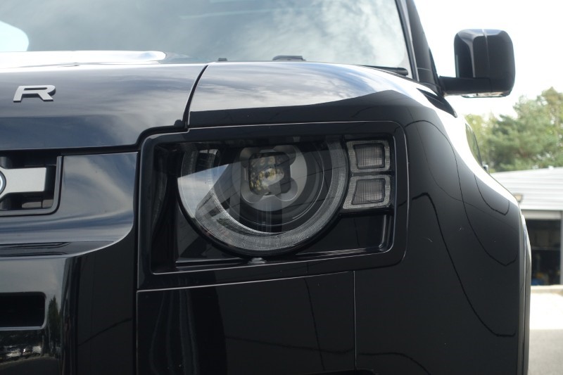 2023 (73) LAND ROVER DEFENDER 3.0 D250 X-Dynamic SE 110 5dr Auto 5713494
