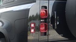 2023 (73) LAND ROVER DEFENDER 3.0 D250 X-Dynamic SE 110 5dr Auto 5713484