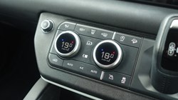 2023 (73) LAND ROVER DEFENDER 3.0 D250 X-Dynamic SE 110 5dr Auto 5713504