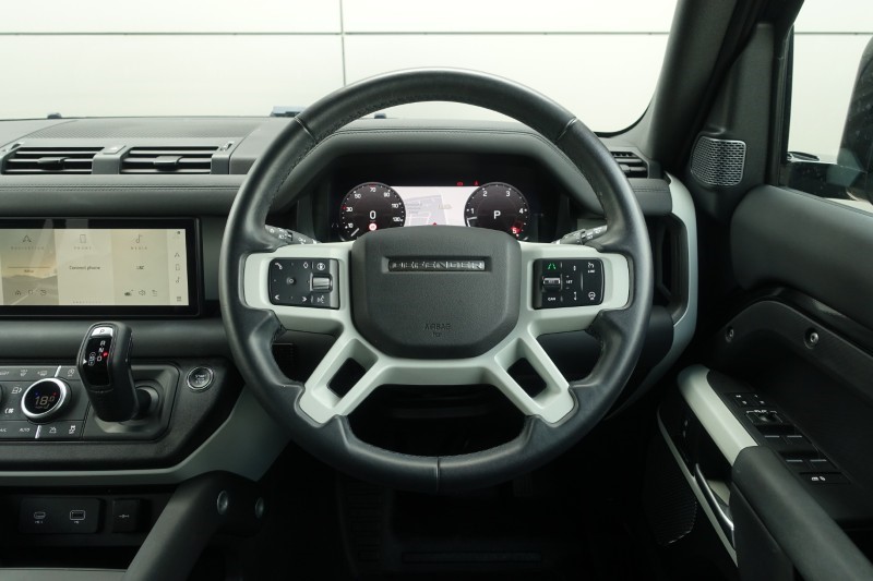 2023 (73) LAND ROVER DEFENDER 3.0 D250 X-Dynamic SE 110 5dr Auto 5713480