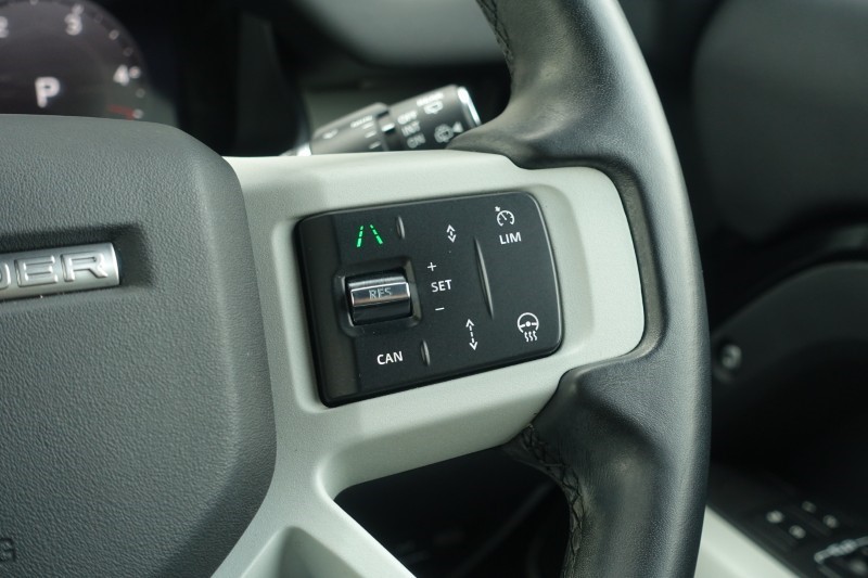2023 (73) LAND ROVER DEFENDER 3.0 D250 X-Dynamic SE 110 5dr Auto 5713495