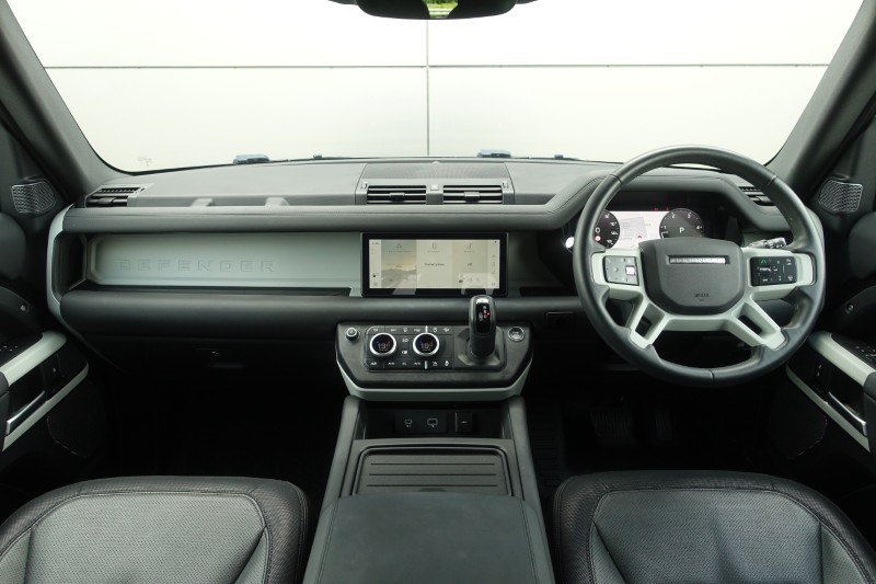 2023 (73) LAND ROVER DEFENDER 3.0 D250 X-Dynamic SE 110 5dr Auto 5713474