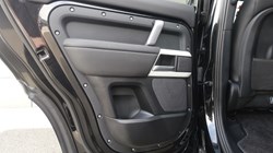 2023 (73) LAND ROVER DEFENDER 3.0 D250 X-Dynamic SE 110 5dr Auto 5713517