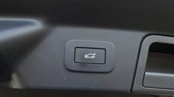 2023 (23) LAND ROVER RANGE ROVER VELAR 2.0 P250 R-Dynamic S 5dr Auto 5716383