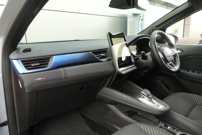 2025 (25) RENAULT SYMBIOZ 1.6 E-Tech FHEV 145 Techno Esprit Alpine 5dr Auto 5712750
