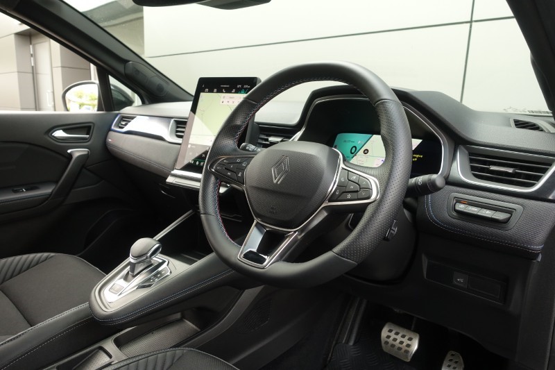 2025 (25) RENAULT SYMBIOZ 1.6 E-Tech FHEV 145 Techno Esprit Alpine 5dr Auto 5712738