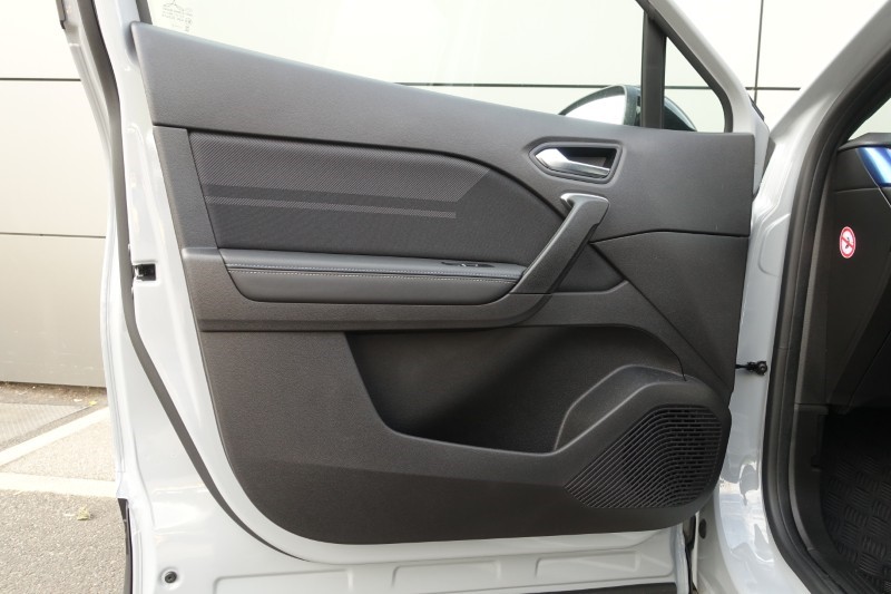 2025 (25) RENAULT SYMBIOZ 1.6 E-Tech FHEV 145 Techno Esprit Alpine 5dr Auto 5712749