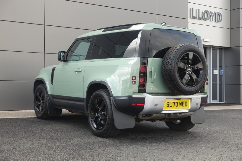 2023 (73) LAND ROVER DEFENDER 3.0 D300 75th Limited Edition 90 3dr Auto 1