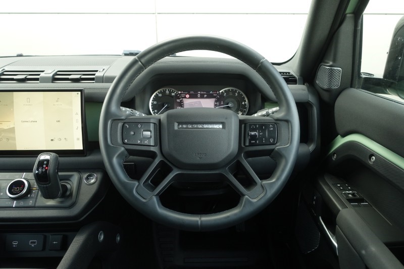 2023 (73) LAND ROVER DEFENDER 3.0 D300 75th Limited Edition 90 3dr Auto 5729316