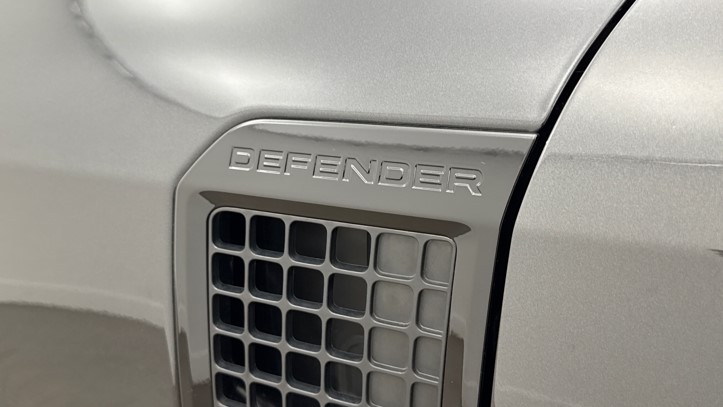 2025 (74) LAND ROVER DEFENDER 3.0 D350 X-Dynamic HSE 90 3dr Auto 5737226