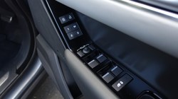 2024 (74) LAND ROVER RANGE ROVER VELAR 2.0 D200 MHEV Dynamic HSE 5dr Auto 5823616