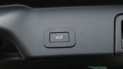 2024 (24) LAND ROVER RANGE ROVER EVOQUE 1.5 P300e Dynamic HSE 5dr Auto 5838607
