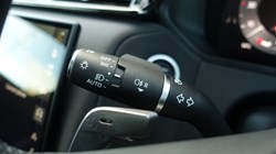 2025 (25) LAND ROVER RANGE ROVER VELAR 2.0 D200 MHEV Dynamic SE 5dr Auto 5830681