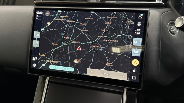 2025 (25) LAND ROVER RANGE ROVER VELAR 2.0 D200 MHEV Dynamic SE 5dr Auto 5739420