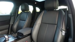 2025 (25) LAND ROVER RANGE ROVER VELAR 2.0 D200 MHEV Dynamic SE 5dr Auto 5830708
