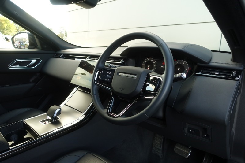 2025 (25) LAND ROVER RANGE ROVER VELAR 2.0 D200 MHEV Dynamic SE 5dr Auto 5830691