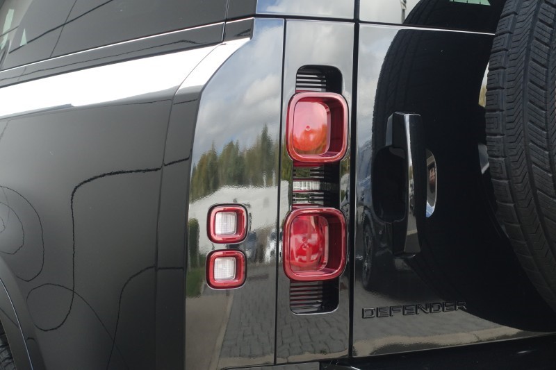 2025 (25) LAND ROVER DEFENDER 3.0 D350 X-Dynamic HSE 90 3dr Auto 5819179