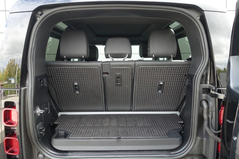 2025 (25) LAND ROVER DEFENDER 3.0 D350 X-Dynamic HSE 90 3dr Auto 5819170