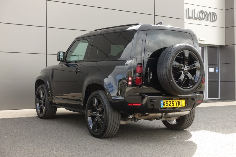 2025 (25) LAND ROVER DEFENDER 3.0 D350 X-Dynamic HSE 90 3dr Auto