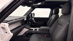 2025 (25) LAND ROVER DEFENDER 3.0 D350 X-Dynamic HSE 90 3dr Auto 5737232