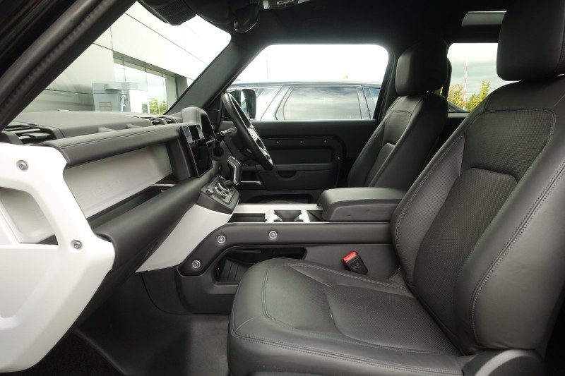 2025 (25) LAND ROVER DEFENDER 3.0 D350 X-Dynamic HSE 90 3dr Auto 5819163